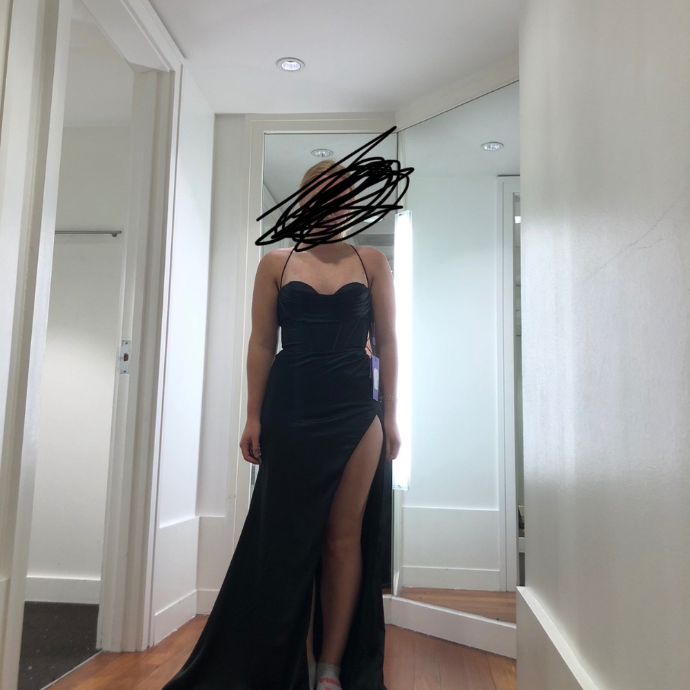 Black formal/prom dress never worn new